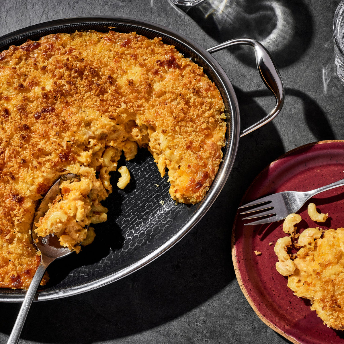 Hybrid Oval Roasting Pan, 9” x 12.5”