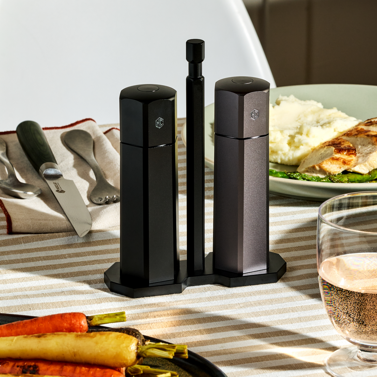 HexMill Tabletop Salt & Pepper Grinder Set